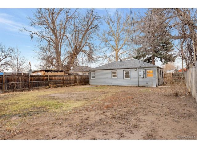 1935 XENIA St, Denver, CO 80220