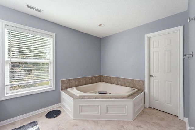 1209 Obsidian Lane, Fort Wayne, IN 46845