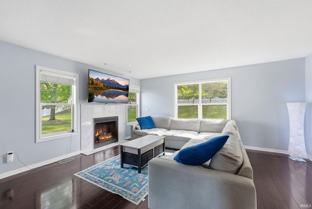 1209 Obsidian Lane, Fort Wayne, IN 46845