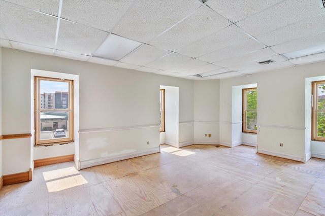 321 S Lbj, San Marcos, TX 78666
