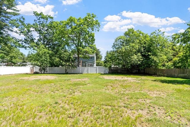 5 Fairmeadow Rd, Wilmington, MA 01887