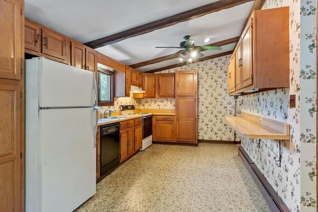 5 Fairmeadow Rd, Wilmington, MA 01887