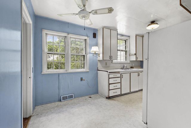 3209 Topping Road, Madison, WI 53705
