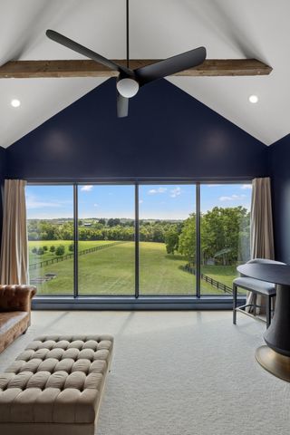 689 Sarah Blake Lane, Versailles, KY 40383
