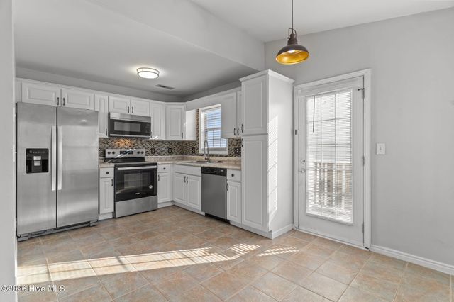 619 Varsity Drive, Wilmington, NC 28403