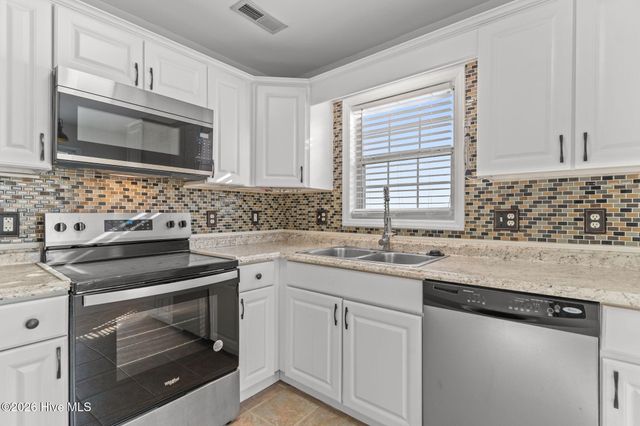 619 Varsity Drive, Wilmington, NC 28403