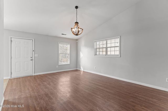 619 Varsity Drive, Wilmington, NC 28403