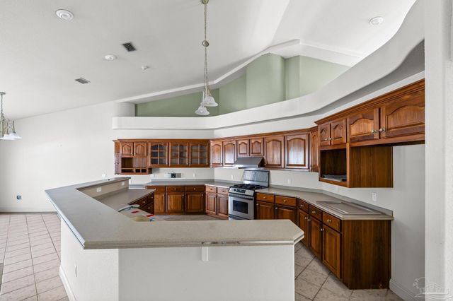 7934 Castle Pointe Way, Pensacola, FL 32506