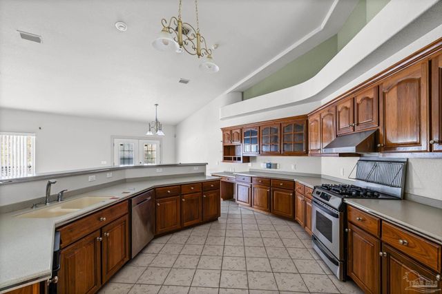 7934 Castle Pointe Way, Pensacola, FL 32506