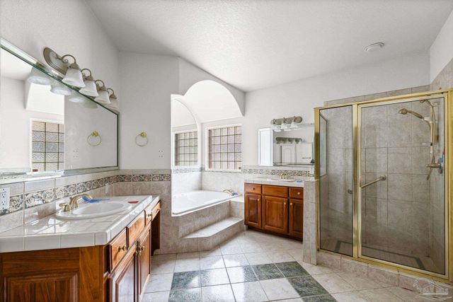 7934 Castle Pointe Way, Pensacola, FL 32506