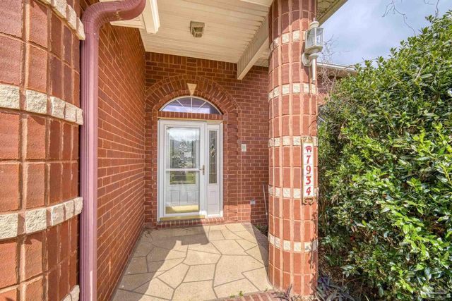 7934 Castle Pointe Way, Pensacola, FL 32506