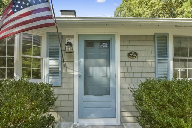 236 Poponessett Road, Barnstable, MA 02635