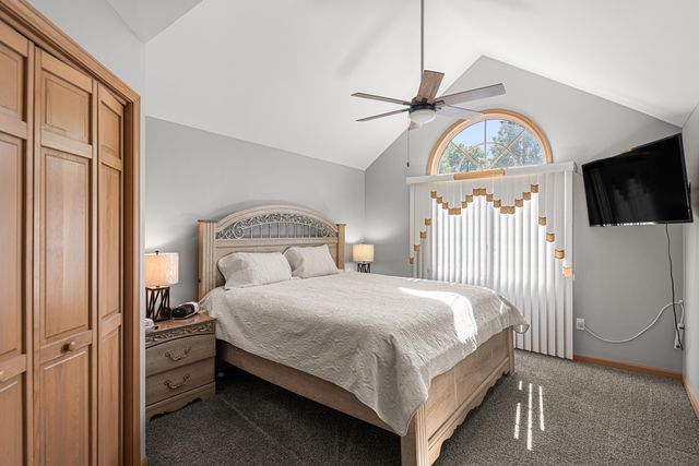 7125 Dove Drive, Schererville, IN 46375