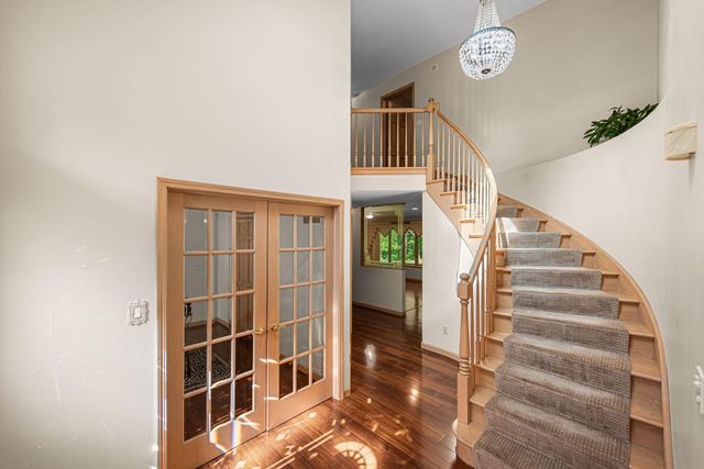 7125 Dove Drive, Schererville, IN 46375