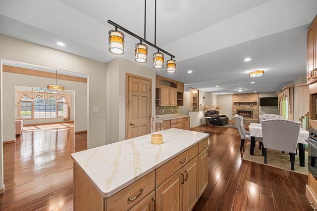 7125 Dove Drive, Schererville, IN 46375