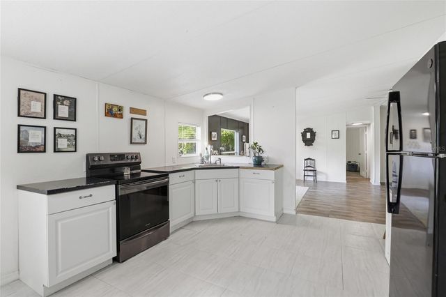 4215 SW 253RD TERRACE, Newberry, FL 32669