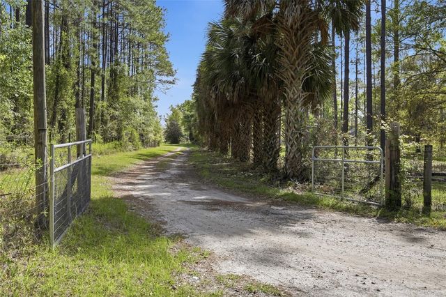 4215 SW 253RD TERRACE, Newberry, FL 32669