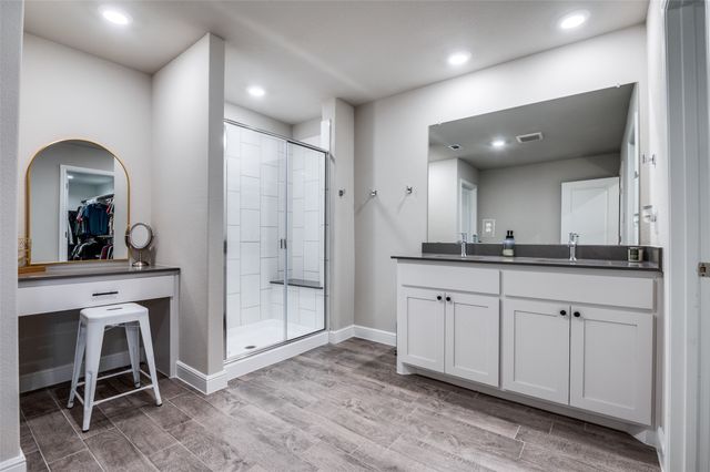 1349 Rolling Meadows Drive, Cedar Hill, TX 75104