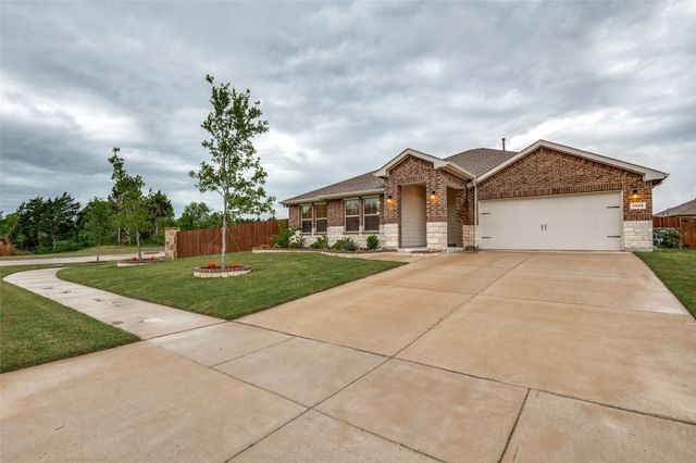 1349 Rolling Meadows Drive, Cedar Hill, TX 75104