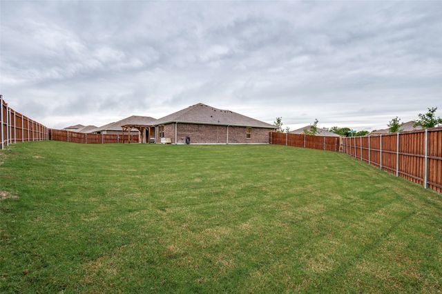 1349 Rolling Meadows Drive, Cedar Hill, TX 75104