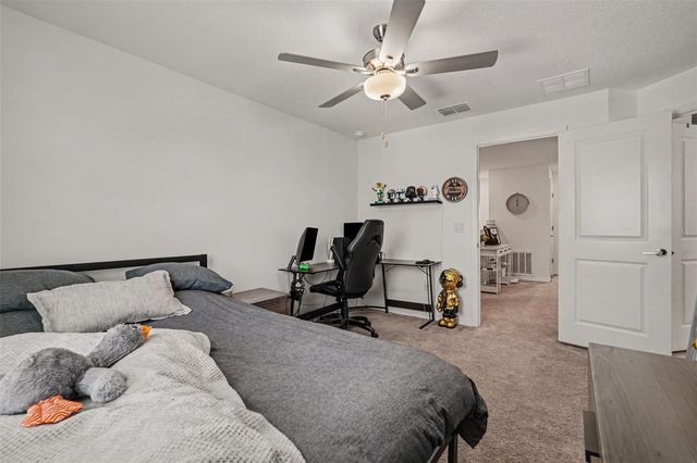 32137 POWDERPUFF MIMOSA DRIVE, San Antonio, FL 33576