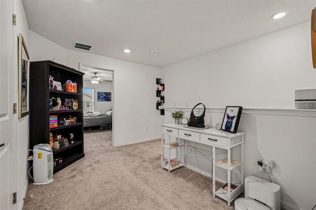 32137 POWDERPUFF MIMOSA DRIVE, San Antonio, FL 33576