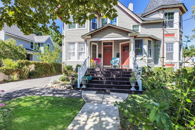 43 James Street, Babylon, NY 11702