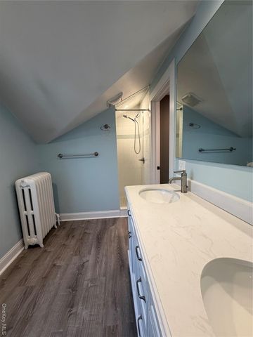 43 James Street, Babylon, NY 11702