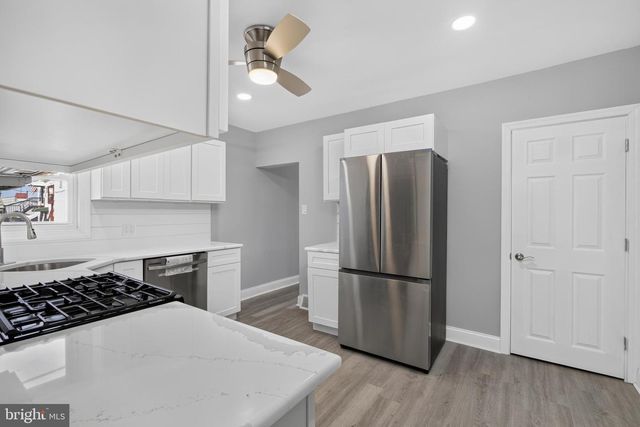 21 W 9TH ST, Marcus Hook, PA 19061