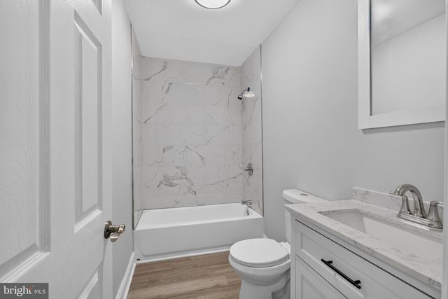 21 W 9TH ST, Marcus Hook, PA 19061