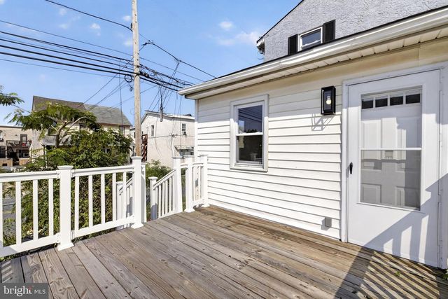 21 W 9TH ST, Marcus Hook, PA 19061