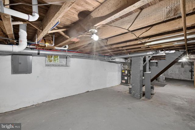 21 W 9TH ST, Marcus Hook, PA 19061
