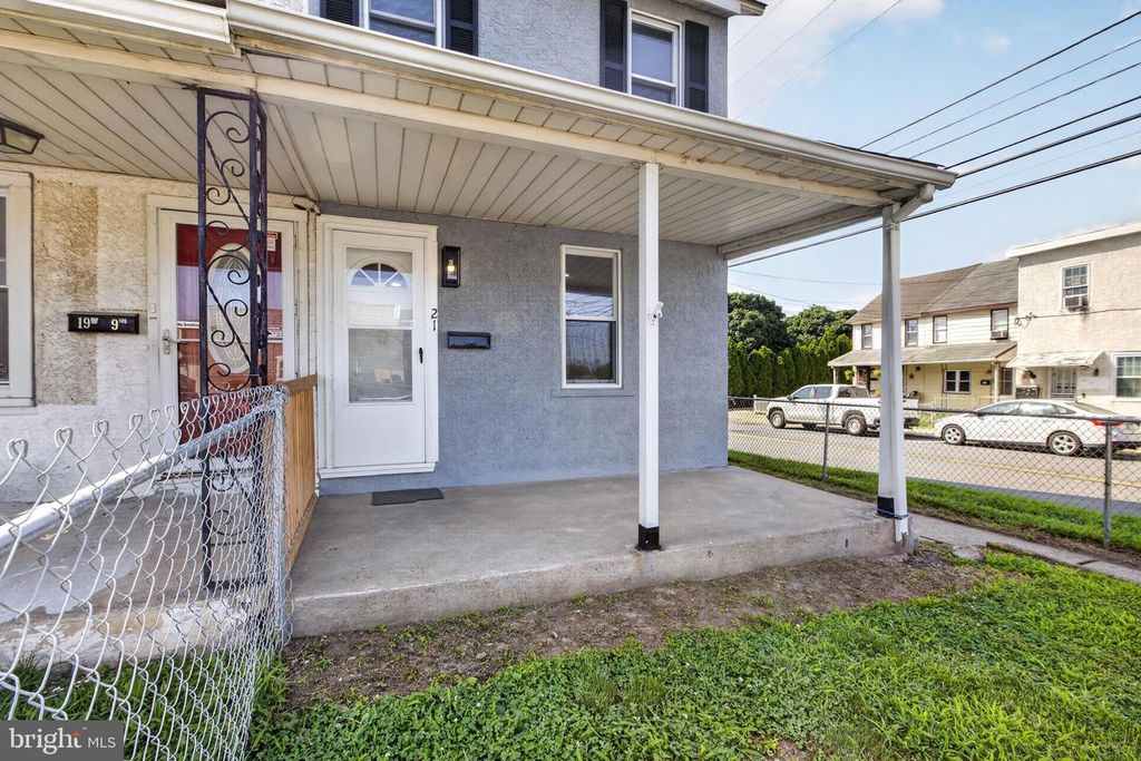 21 W 9TH ST, Marcus Hook, PA 19061