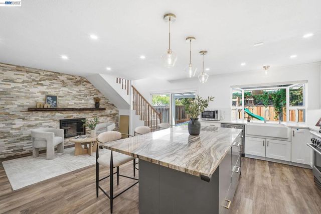 2901 Glen Heather Dr, San Jose, CA 95133