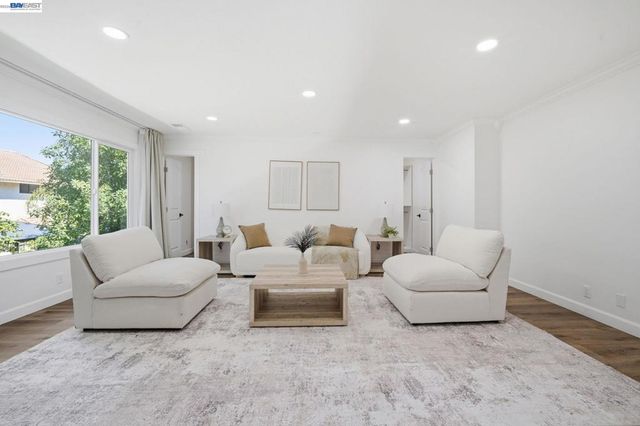 2901 Glen Heather Dr, San Jose, CA 95133