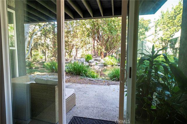 2522 W Macarthur A, Santa Ana, CA 92704