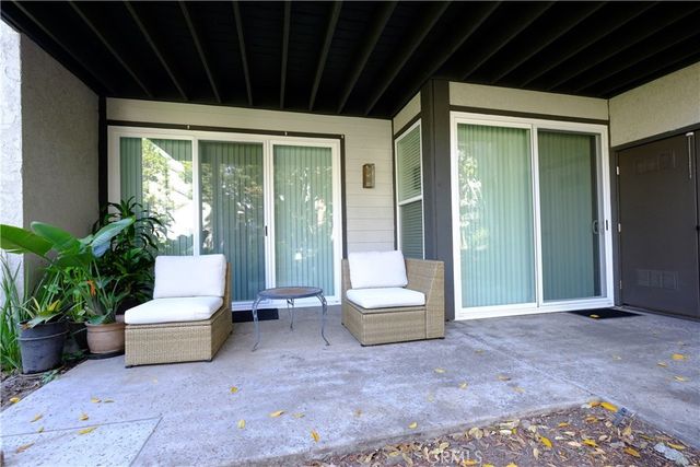 2522 W Macarthur A, Santa Ana, CA 92704