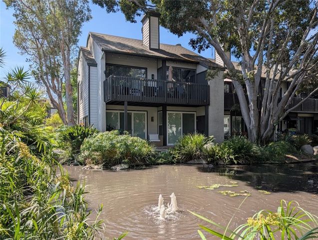 2522 W Macarthur A, Santa Ana, CA 92704