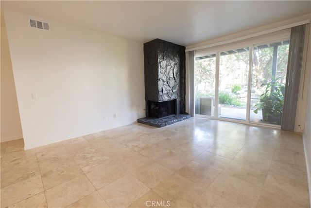 2522 W Macarthur A, Santa Ana, CA 92704