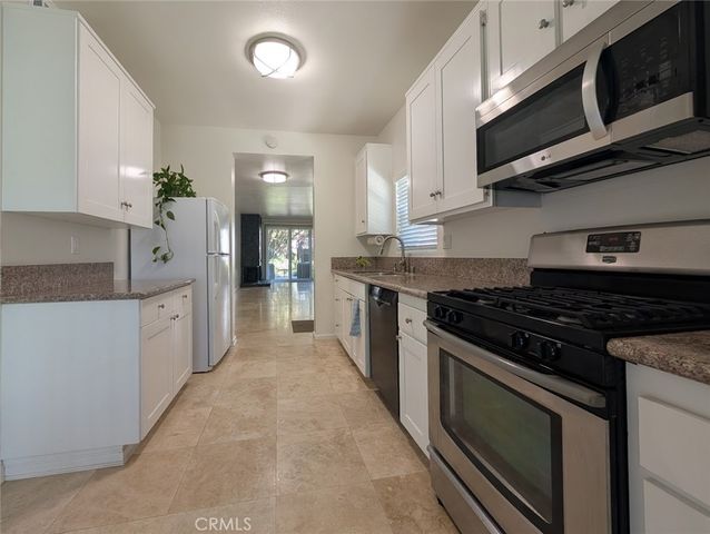 2522 W Macarthur A, Santa Ana, CA 92704
