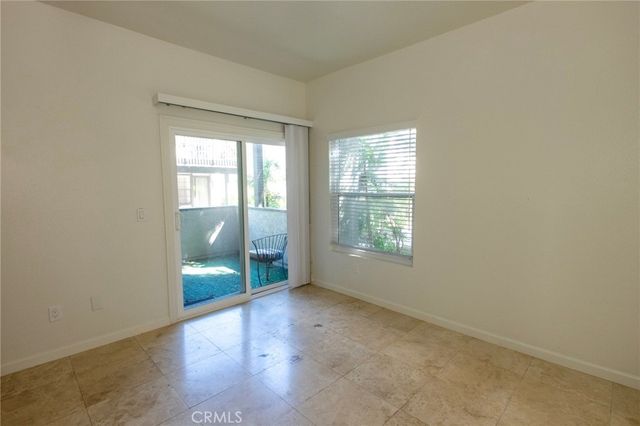 2522 W Macarthur A, Santa Ana, CA 92704