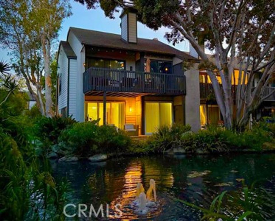 2522 W Macarthur A, Santa Ana, CA 92704