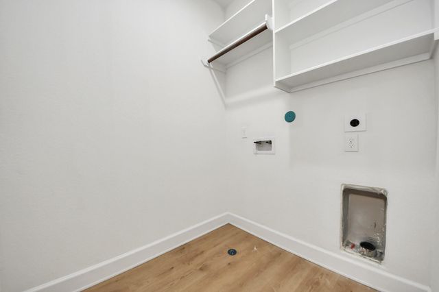 8316 Corinth Street B, Houston, TX 77051