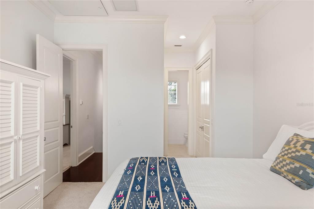 Image 28 of property listing at 1450 CHESTNUT AVENUE, Winter Park, FL 32789