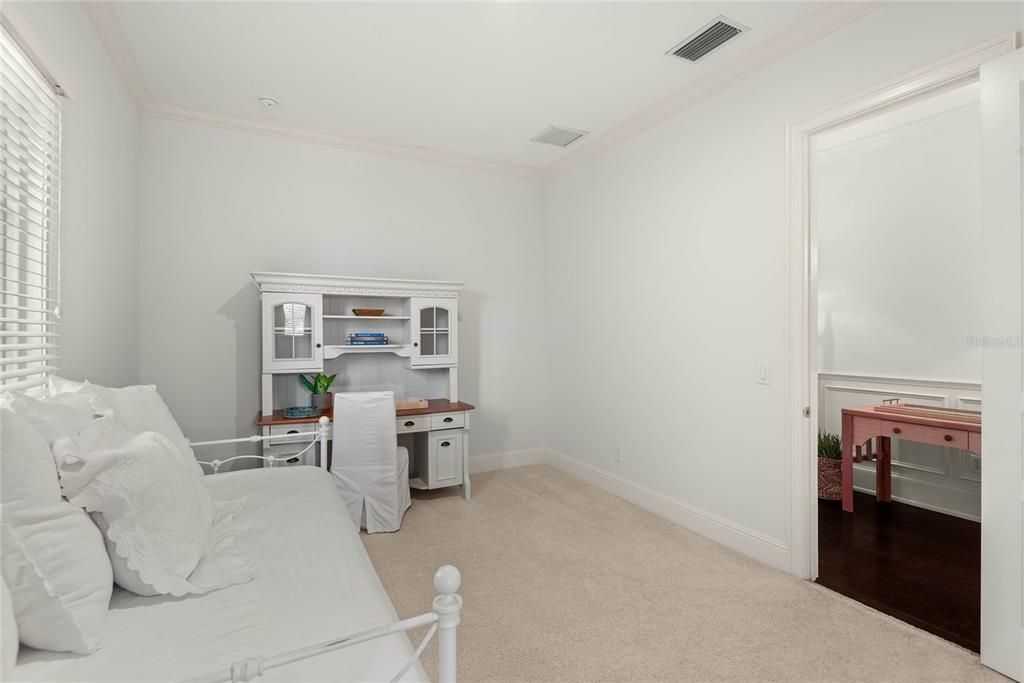 Image 31 of property listing at 1450 CHESTNUT AVENUE, Winter Park, FL 32789