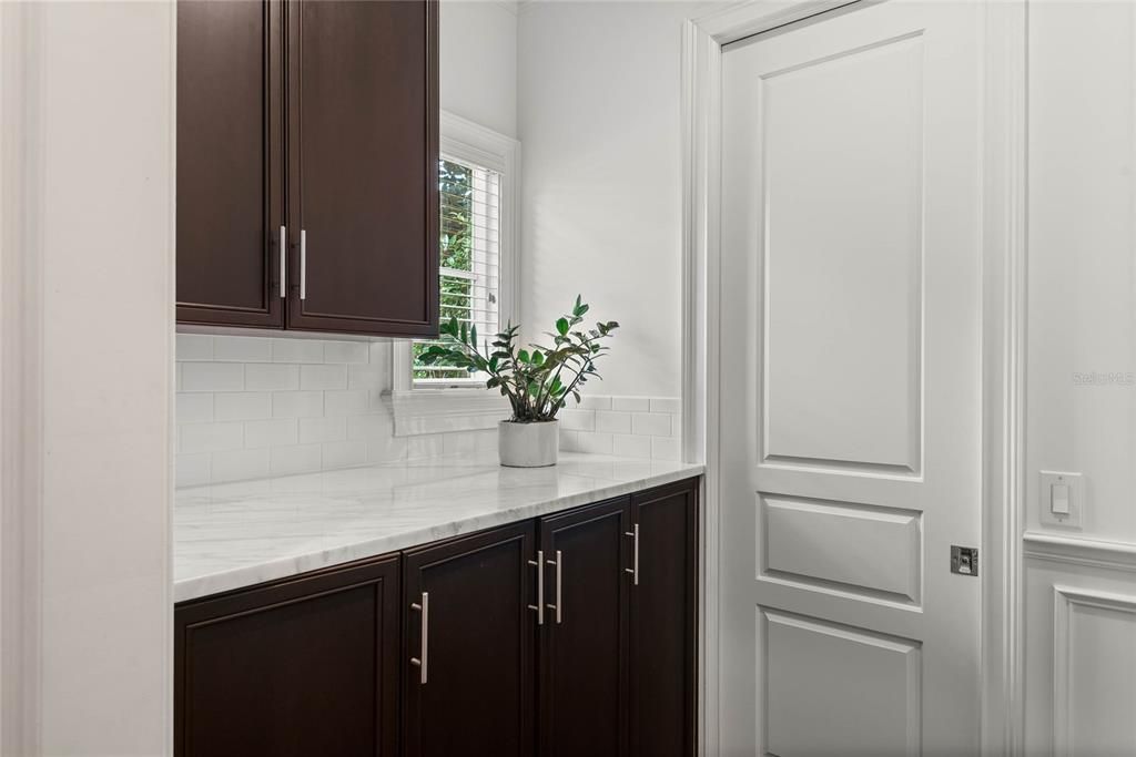 Image 4 of property listing at 1450 CHESTNUT AVENUE, Winter Park, FL 32789