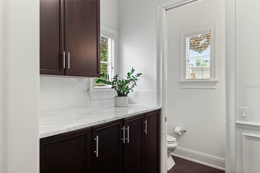 Image 5 of property listing at 1450 CHESTNUT AVENUE, Winter Park, FL 32789