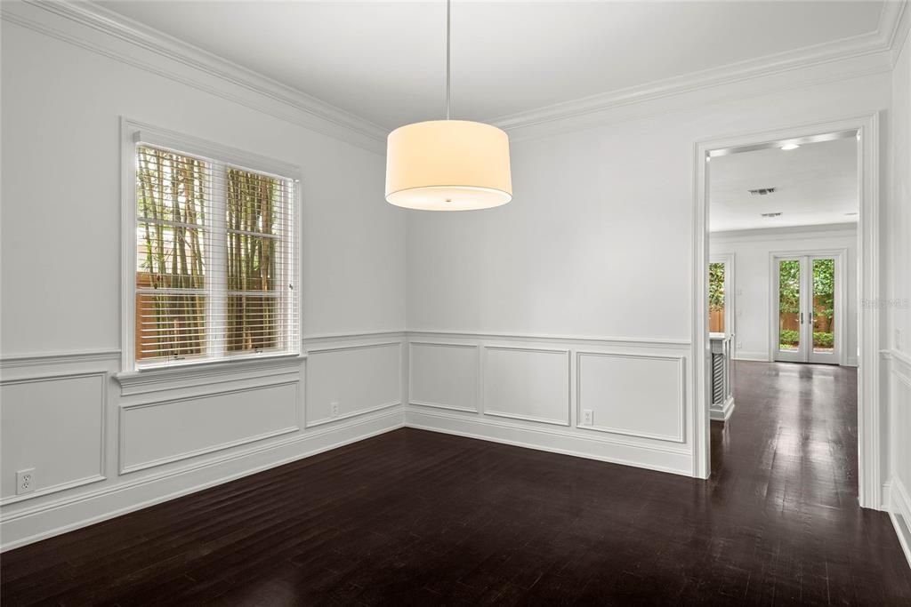 Image 8 of property listing at 1450 CHESTNUT AVENUE, Winter Park, FL 32789