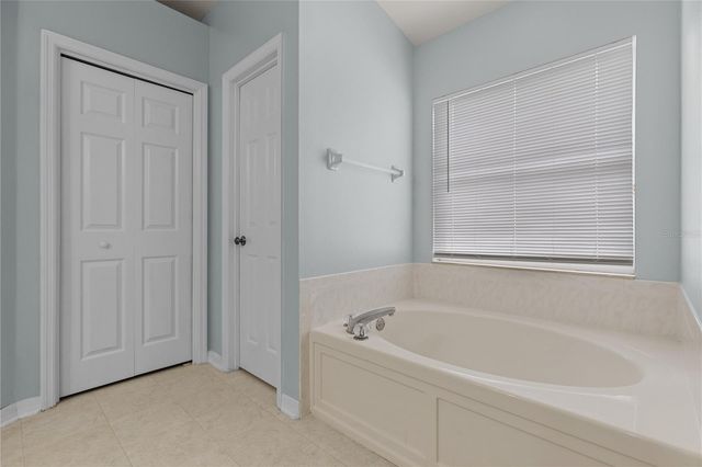 31511 WRENCREST DRIVE, Wesley Chapel, FL 33543