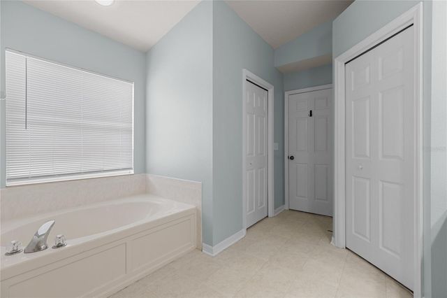 31511 WRENCREST DRIVE, Wesley Chapel, FL 33543